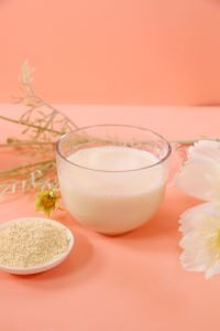 Natural soybean milk powder drink with oil nut for healthy living